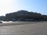 Комсомольская площадь